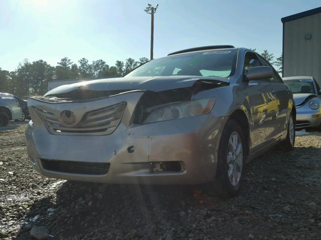 4T1BE46K77U172972 - 2007 TOYOTA CAMRY NEW GOLD photo 2