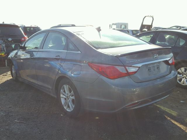 5NPEB4ACXDH796863 - 2013 HYUNDAI SONATA GLS GRAY photo 3