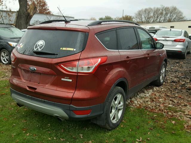 1FMCU0GX7GUA05103 - 2016 FORD ESCAPE SE MAROON photo 4