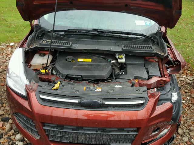 1FMCU0GX7GUA05103 - 2016 FORD ESCAPE SE MAROON photo 7