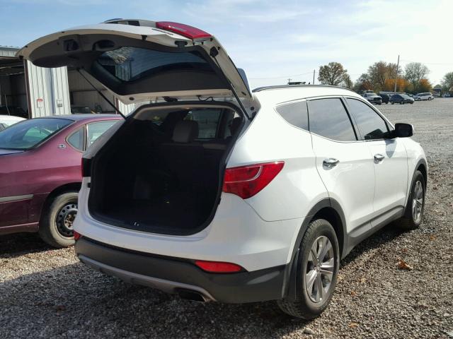 5XYZU3LB7GG345766 - 2016 HYUNDAI SANTA FE S WHITE photo 4