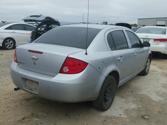 1G1AK58F387234780 - 2008 CHEVROLET COBALT LS SILVER photo 4