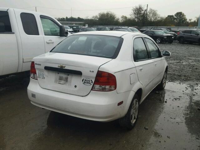 KL1TD56606B535215 - 2006 CHEVROLET AVEO BASE WHITE photo 4