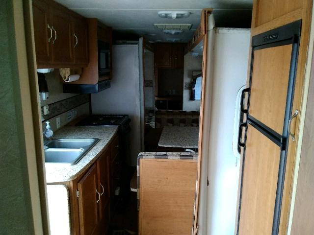 4X4TSMG2X9A299553 - 2009 SALM FOREST RIV WHITE photo 7