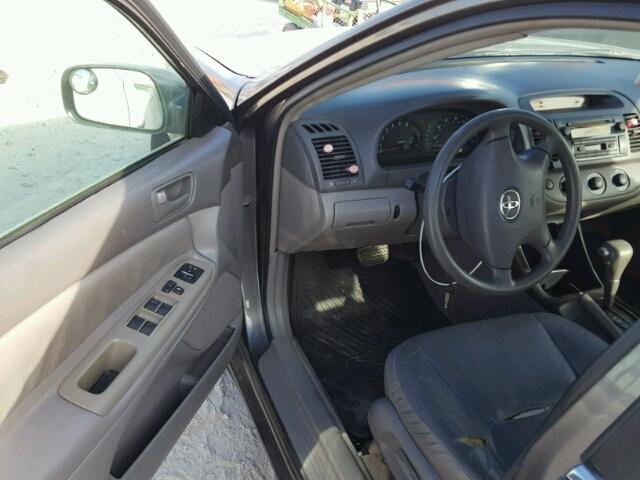 4T1BE32K23U772468 - 2003 TOYOTA CAMRY LE 灰色 照片 9
