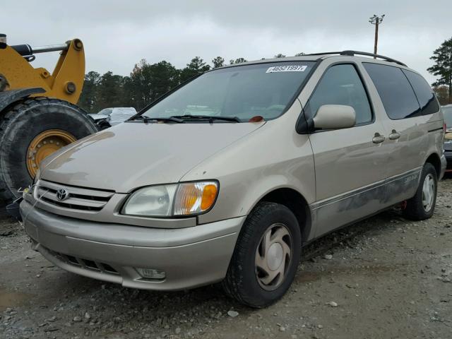 4T3ZF13CX2U498207 - 2002 TOYOTA SIENNA GOLD photo 2