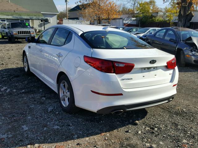 KNAGM4A78F5605091 - 2015 KIA OPTIMA LX WHITE photo 3