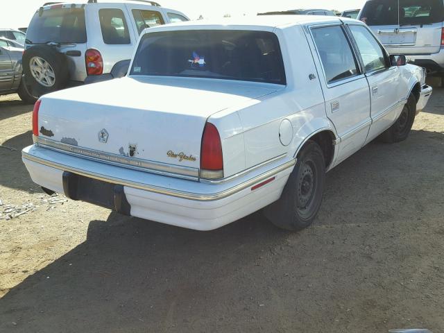 1C3XC66R6PD102800 - 1993 CHRYSLER NEW YORKER 白色 照片 4