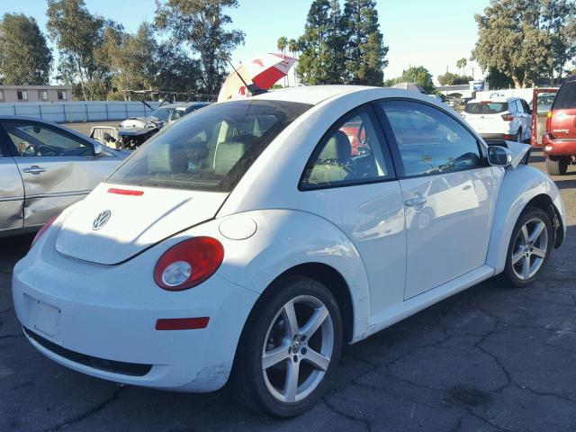 3VWRW31C49M508589 - 2009 VOLKSWAGEN NEW BEETLE WHITE photo 4