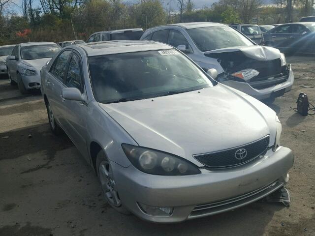 4T1BE32K55U095211 - 2005 TOYOTA CAMRY LE SILVER photo 1