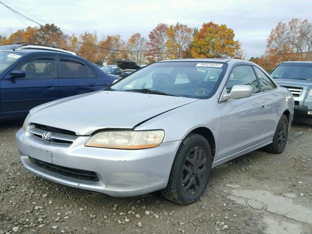 1HGCG22582A030276 - 2002 HONDA ACCORD EX SILVER photo 2