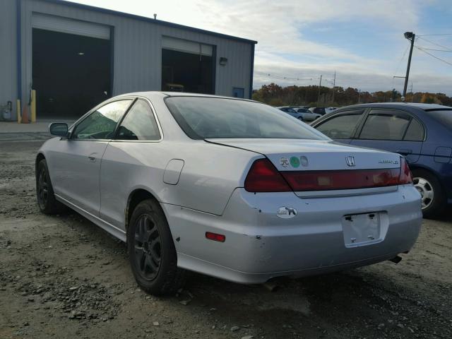 1HGCG22582A030276 - 2002 HONDA ACCORD EX SILVER photo 3