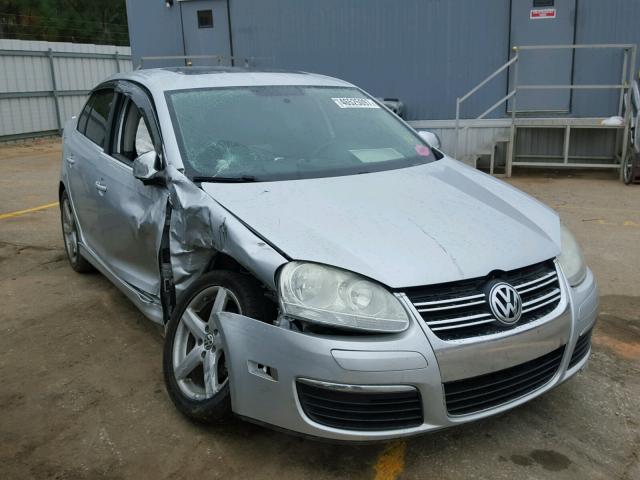 3VWRM71K98M104724 - 2008 VOLKSWAGEN JETTA SE SILVER photo 1