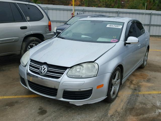 3VWRM71K98M104724 - 2008 VOLKSWAGEN JETTA SE SILVER photo 2