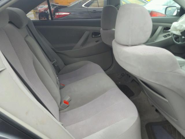 4T1BF3EK2AU072262 - 2010 TOYOTA CAMRY BASE GRAY photo 6
