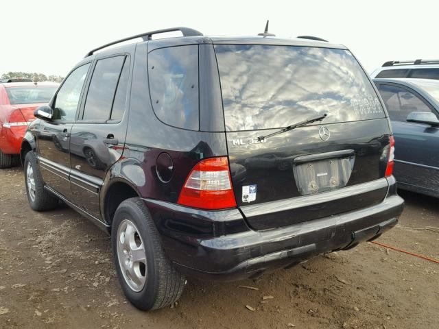 4JGAB54E83A387375 - 2003 MERCEDES-BENZ ML BLACK photo 3