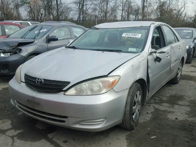 4T1BE32K83U170366 - 2003 TOYOTA CAMRY LE SILVER photo 2