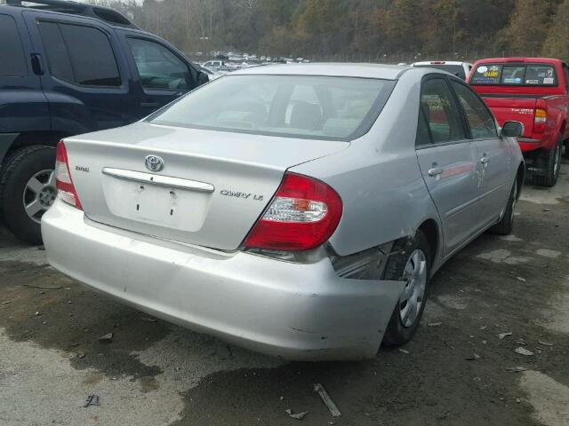 4T1BE32K83U170366 - 2003 TOYOTA CAMRY LE SILVER photo 4