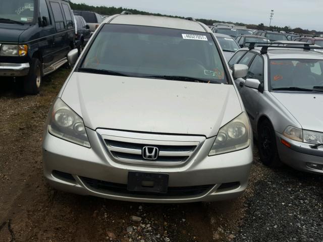 5FNRL38425B021996 - 2005 HONDA ODYSSEY SILVER photo 10