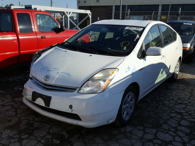 JTDKB20U577572085 - 2007 TOYOTA PRIUS WHITE photo 2