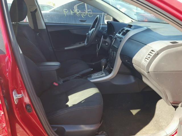 2T1BU4EE5DC974433 - 2013 TOYOTA COROLLA BA RED photo 5