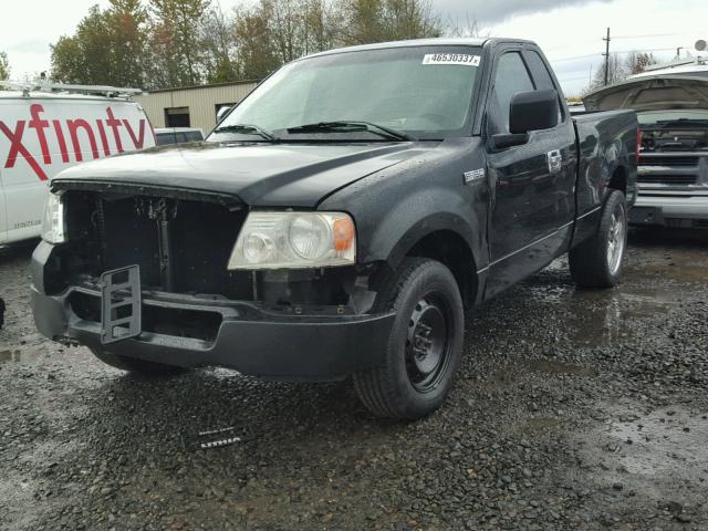 1FTRF122X5NB55188 - 2005 FORD F150 BLACK photo 2