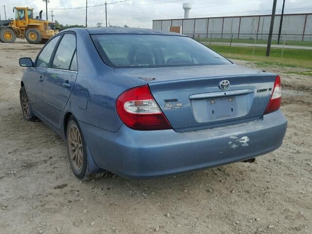 4T1BE32K33U753914 - 2003 TOYOTA CAMRY LE BLUE photo 3