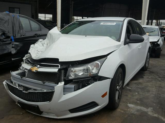 1G1PB5SG2E7273853 - 2014 CHEVROLET CRUZE LS WHITE photo 2