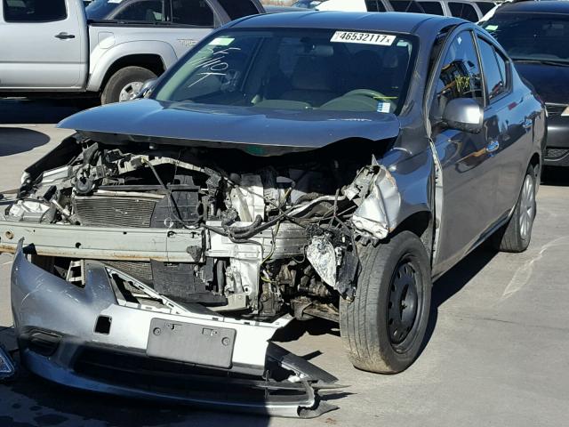 3N1CN7AP8CL844560 - 2012 NISSAN VERSA S SILVER photo 2