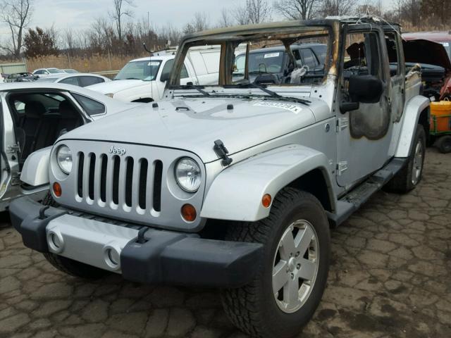 1J4BA5H18BL522886 - 2011 JEEP WRANGLER U SILVER photo 2