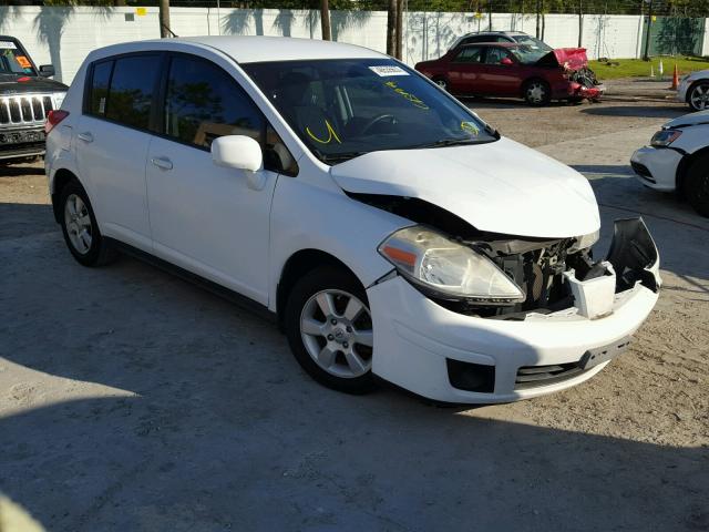 3N1BC13E99L441920 - 2009 NISSAN VERSA S WHITE photo 1