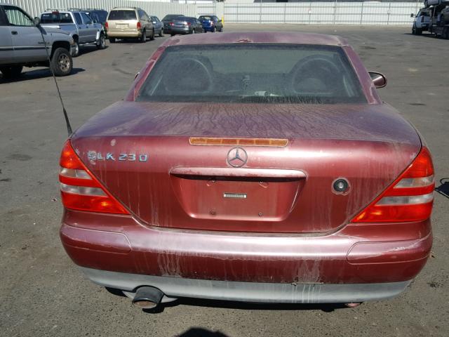 WDBKK47F6XF132514 - 1999 MERCEDES-BENZ SLK 230 KO RED photo 6