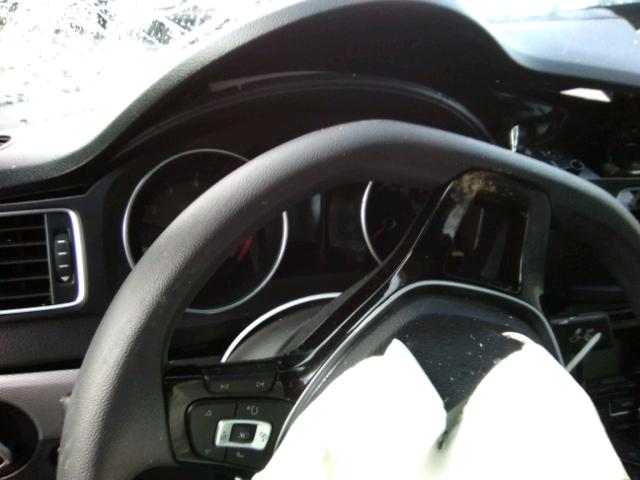 3VWD17AJ0FM275076 - 2015 VOLKSWAGEN JETTA SE أزرق صورة 8