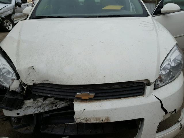 2G1WT58K989227346 - 2008 CHEVROLET IMPALA LT WHITE photo 7