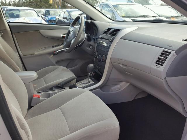 2T1BU4EE6AC295895 - 2010 TOYOTA COROLLA BA SILVER photo 5