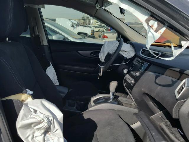 JN8AT2MT0GW027710 - 2016 NISSAN ROGUE S SILVER photo 5