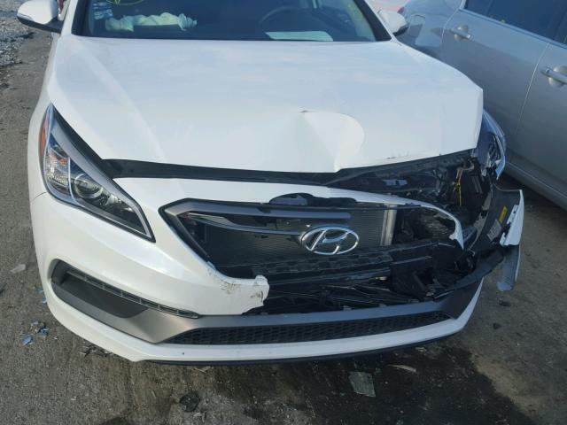 5NPE34AF8HH524082 - 2017 HYUNDAI SONATA SPO WHITE photo 9