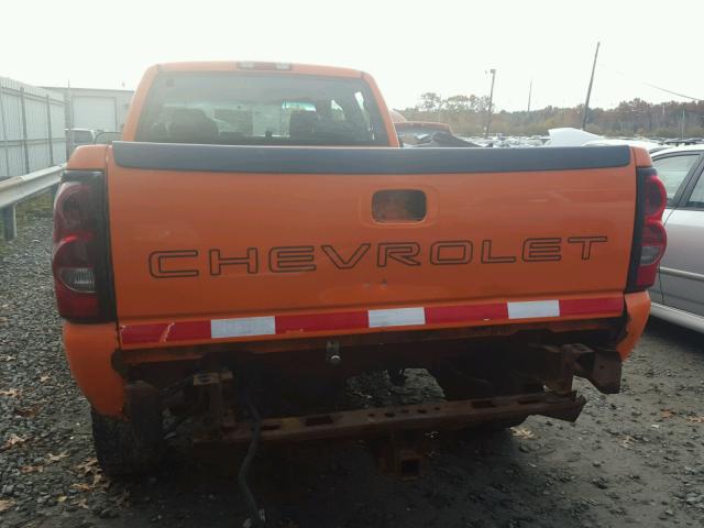 1GCHC29U66E244355 - 2006 CHEVROLET SILVERADO ORANGE photo 10