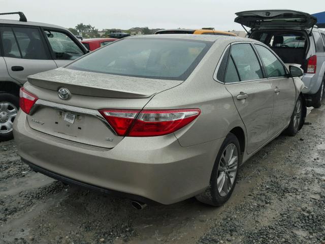 4T1BF1FK7GU545200 - 2016 TOYOTA CAMRY LE GRAY photo 4