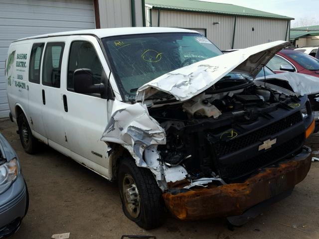 1GCHG35U451106724 - 2005 CHEVROLET EXPRESS G3 WHITE photo 1