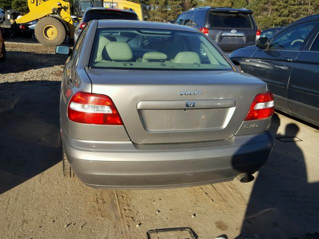 YV1VS27594F091070 - 2004 VOLVO S40 1.9T BROWN photo 9