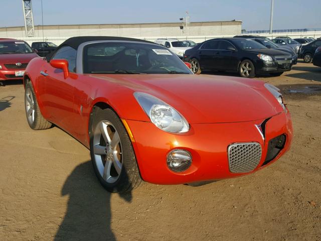 1G2MB35BX8Y129145 - 2008 PONTIAC SOLSTICE ORANGE photo 1