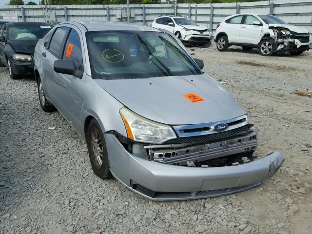 1FAHP3FN2AW189208 - 2010 FORD FOCUS SE SILVER photo 1