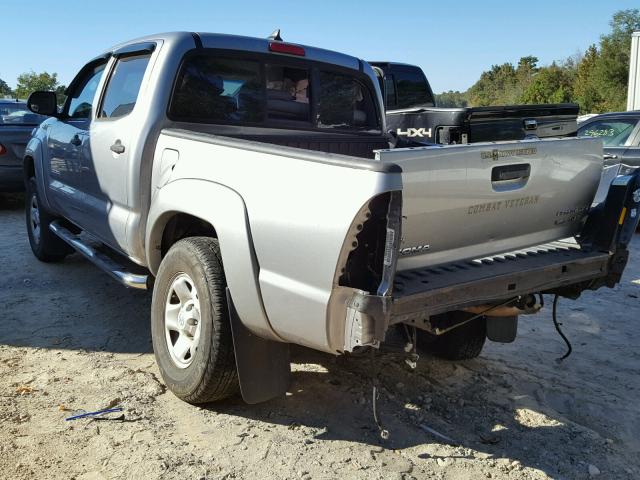 3TMJU4GN8EM174355 - 2014 TOYOTA TACOMA DOU SILVER photo 3