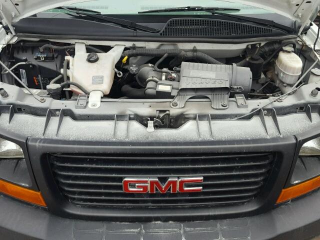 1GD374CG5F1900240 - 2015 GMC SAVANA WHITE photo 7