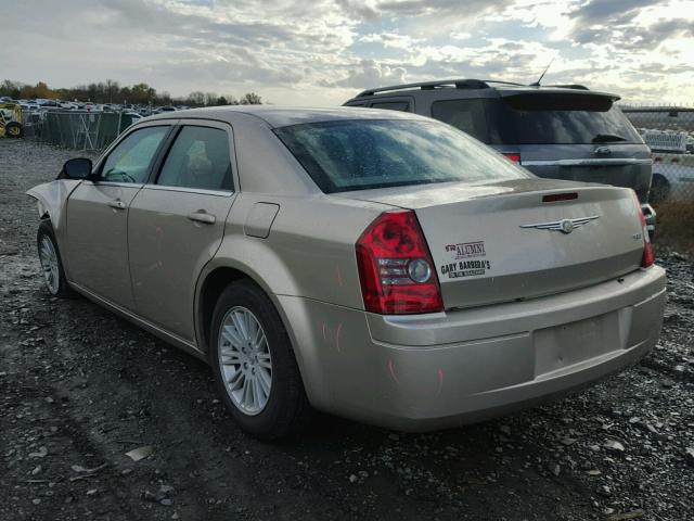 2C3KA43D39H570812 - 2009 CHRYSLER 300 LX TAN photo 3