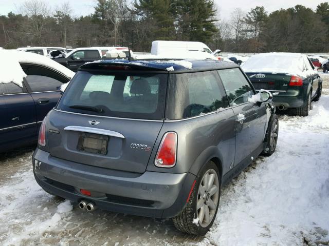 WMWRE33455TD98563 - 2005 MINI COOPER S GRAY photo 4