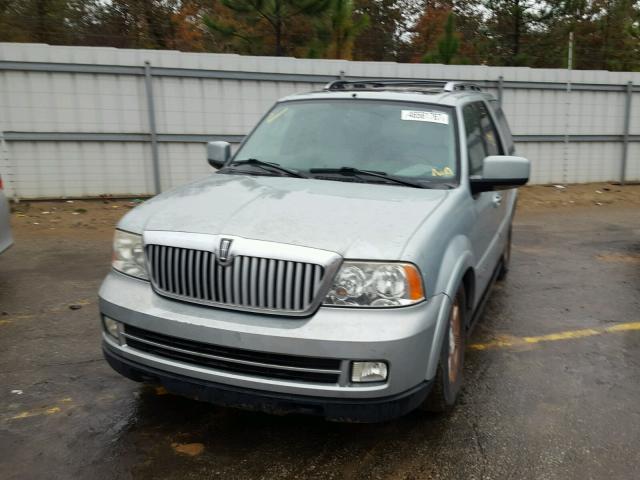 5LMFU27555LJ06812 - 2005 LINCOLN NAVIGATOR BLUE photo 2