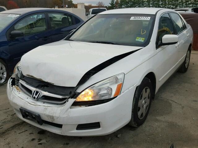 1HGCM56467A052781 - 2007 HONDA ACCORD WHITE photo 2