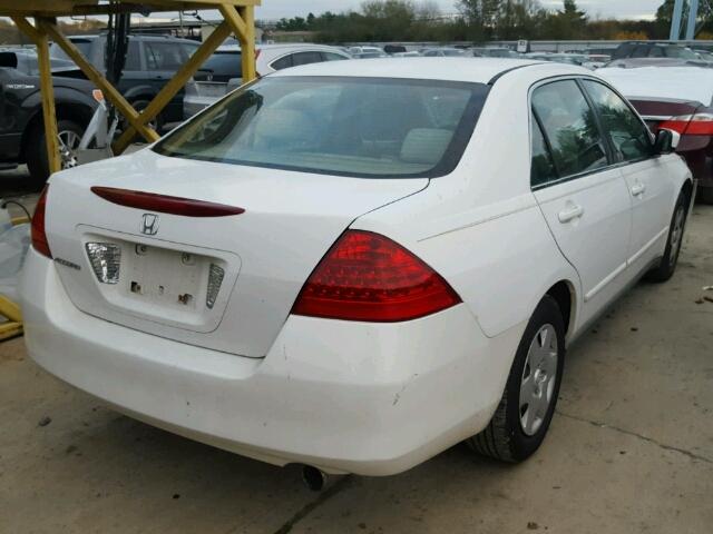 1HGCM56467A052781 - 2007 HONDA ACCORD WHITE photo 4